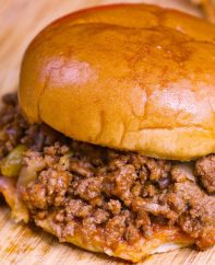 This easy, cheesy and most delicious Sloppy Joes recipe is a perfect way for a crowd to enjoy the pleasure of Homemade Sloppy Joes. And it’ll be on your dinner table in less than 30 minutes