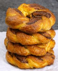 Easy Nutella Crescent Twisted Donuts – A decadent treat that’s so easy and beautiful! Roll, cut, twist and shape into donuts! All you need is crescent roll, Nutella, egg and cinnamon sugar. The perfect snack, breakfast or brunch and you will wow your friends! Quick and easy recipe. Party food. Great for a holiday brunch such as Easter, Mother’s Day or Father’s Day. Vegetarian.